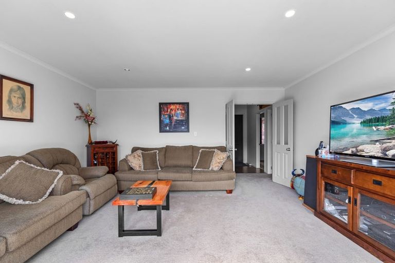 Photo of property in 24 Carrington Drive, Papamoa Beach, Papamoa, 3118