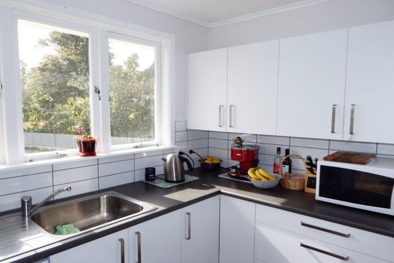 Photo of property in 1 Oaklea Avenue, Marton, 4710