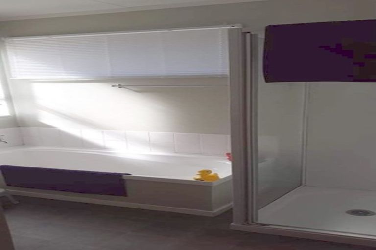 Photo of property in 35a Chorley Grove, Churton Park, Wellington, 6037