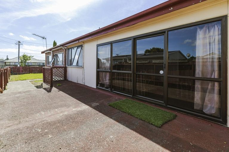 Photo of property in 1/62 Cambridge Terrace, Papatoetoe, Auckland, 2025