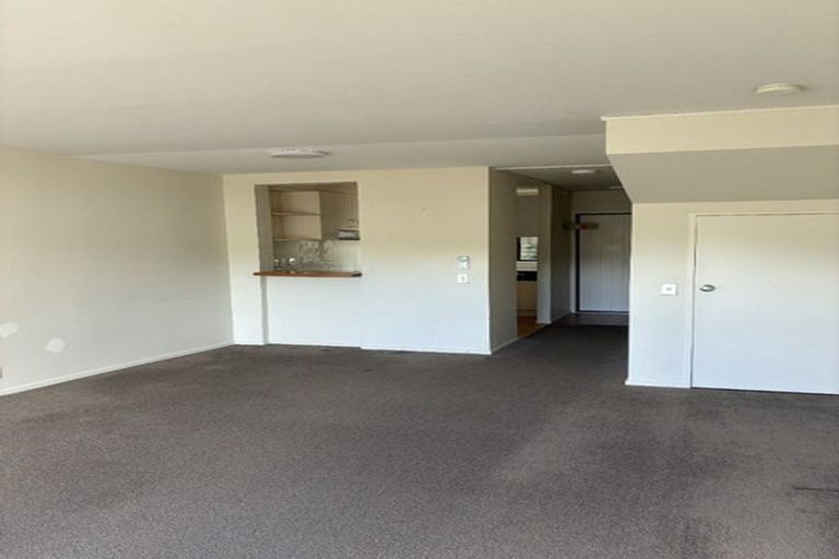 Photo of property in The Grange, 7/92 Bush Road, Albany, Auckland, 0632