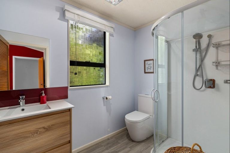 Photo of property in 68 Wairau Road, Picton, 7220