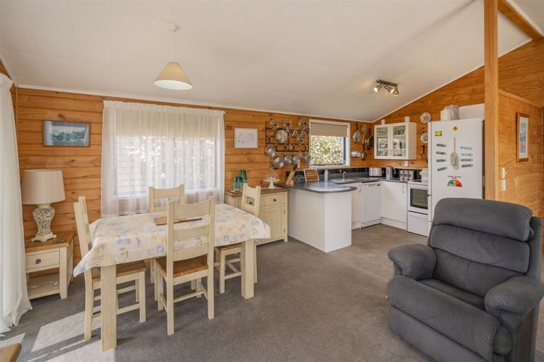 Photo of property in 24 Meadow Drive, Whitianga, 3510