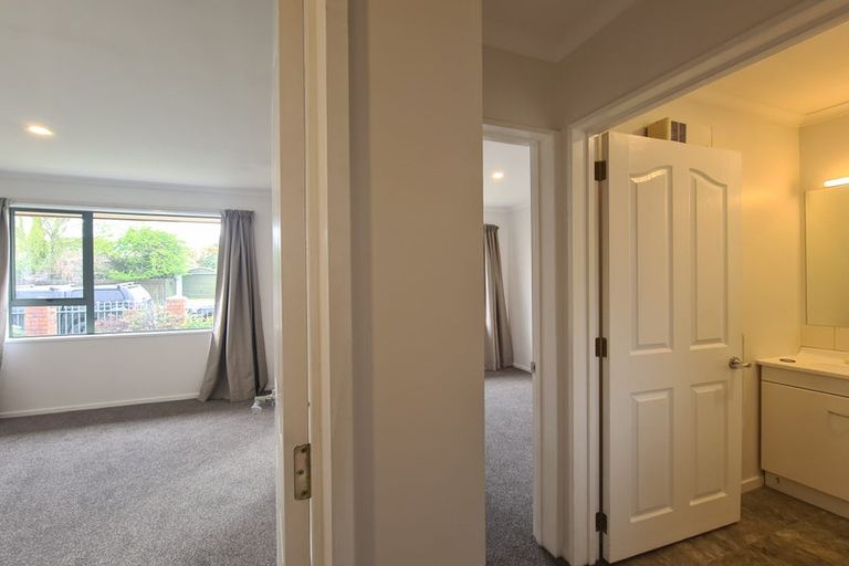 Photo of property in 1/39 Cleveland Street, Edgeware, Christchurch, 8013