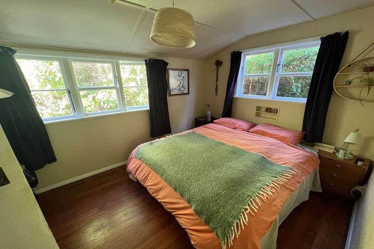 Photo of property in 48 Victory Avenue, Karori, Wellington, 6012