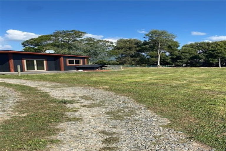 Photo of property in 28 Riveredge Terrace, Ohau, Levin, 5570