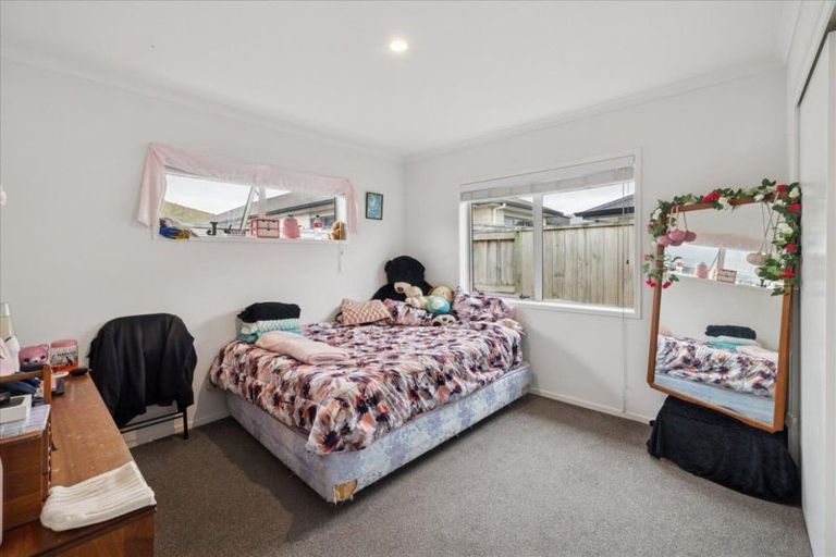 Photo of property in 44 Awataha Crescent, Pyes Pa, Tauranga, 3110