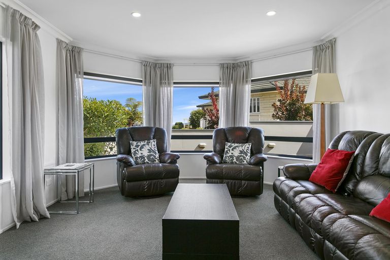 Photo of property in 94 Harvey Street, Waipahihi, Taupo, 3330