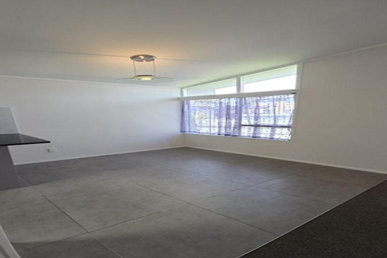 Photo of property in 68 Hutchinsons Road, Bucklands Beach, Auckland, 2014