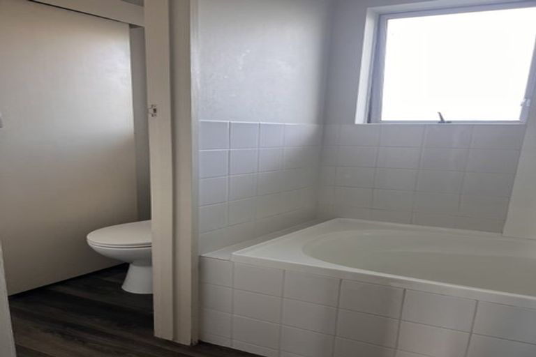 Photo of property in 2/51 Gardiners Road, Bishopdale, Christchurch, 8051