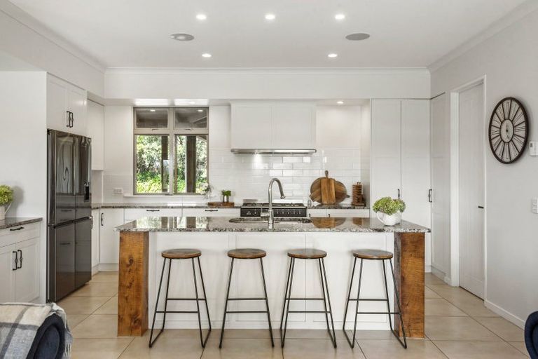 Photo of property in 122 Forestry Road, Waitoki, Kaukapakapa, 0871