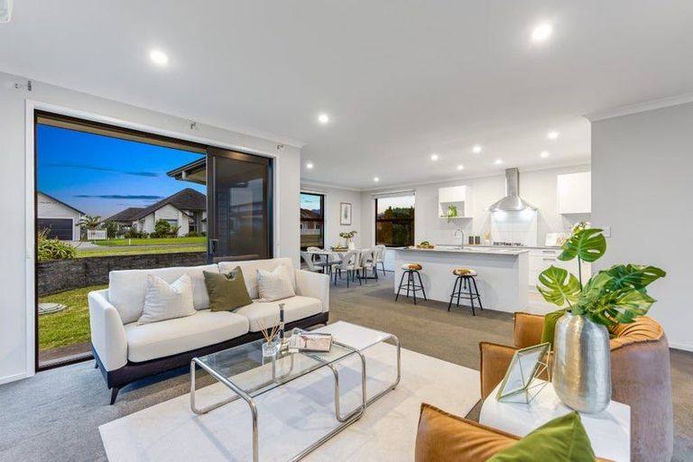 Photo of property in 81 Manuel Road, Silverdale, 0932