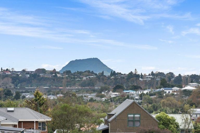 Photo of property in 12 Dunrobbin Place, Gate Pa, Tauranga, 3112