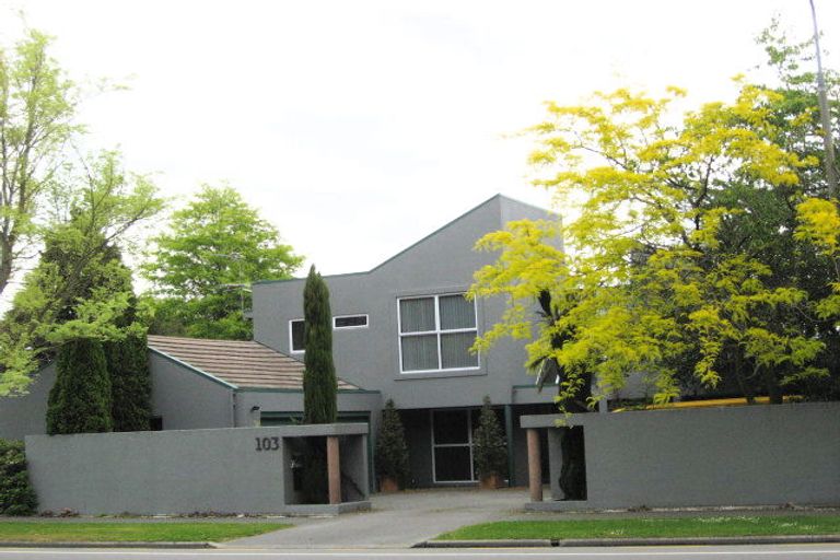 Photo of property in 103 Grahams Road, Burnside, Christchurch, 8053
