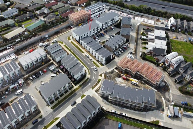 Photo of property in 2 Mikoikoi Crescent, Mangere Bridge, Auckland, 2022