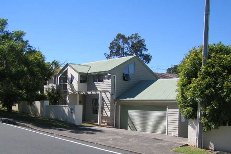 Photo of property in 6/4 Council Terrace, Northcote Point, Auckland, 0627