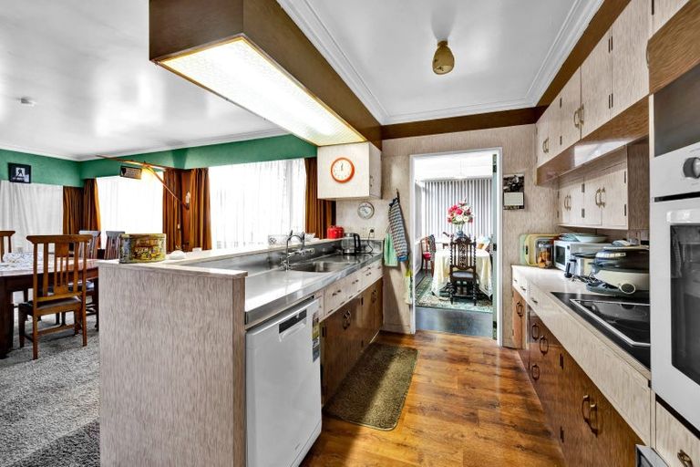 Photo of property in 445 Broadway, Stratford, 4332