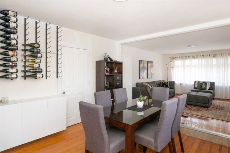 Photo of property in 70 Stephenson Street, Blenheim, 7201