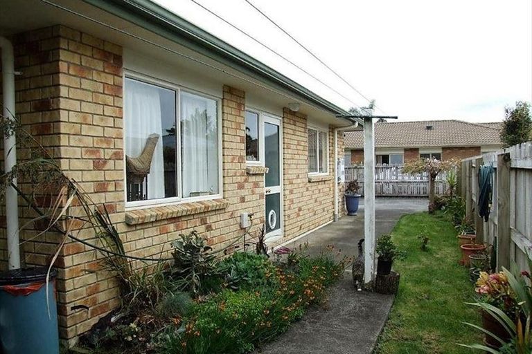 Photo of property in 55a Kelvin Road, Papakura, 2110