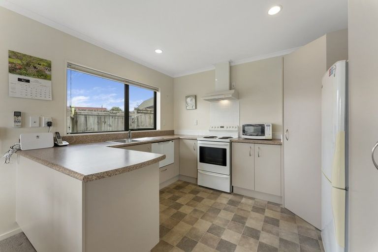 Photo of property in Rangeview Villas, 38/9 Fuller Close, Levin, 5510