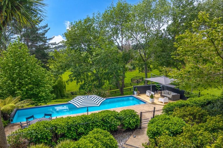 Photo of property in 18 Ara-kotinga, Whitford, Manurewa, 2576