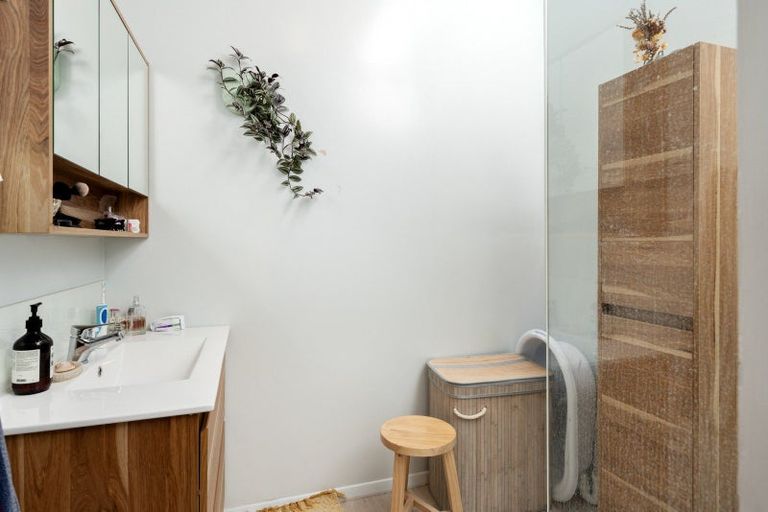 Photo of property in 37 Eltham Road, Blenheim, 7201