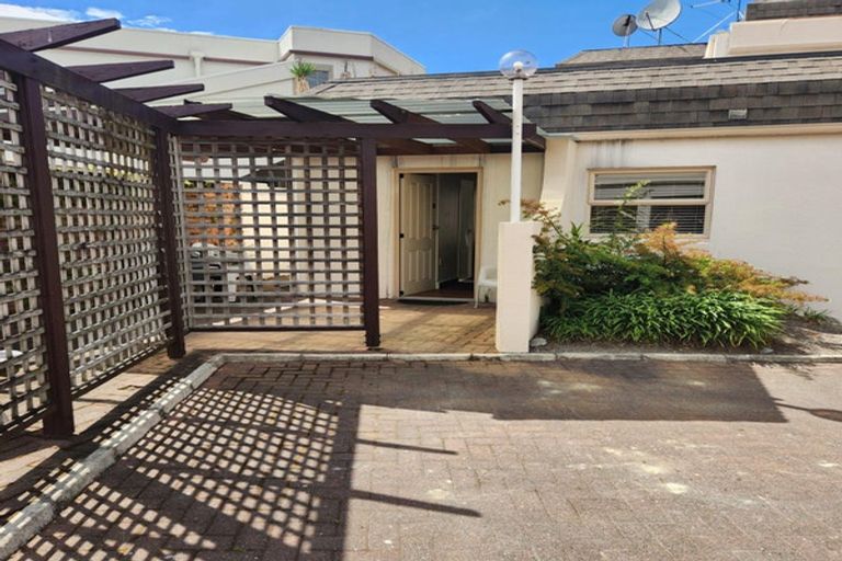 Photo of property in 28/24 Reads Quay, Gisborne, 4010