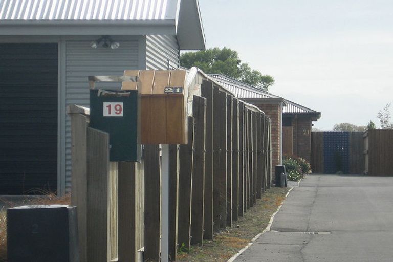 Photo of property in 19 De Castro Drive, Blenheim, 7201