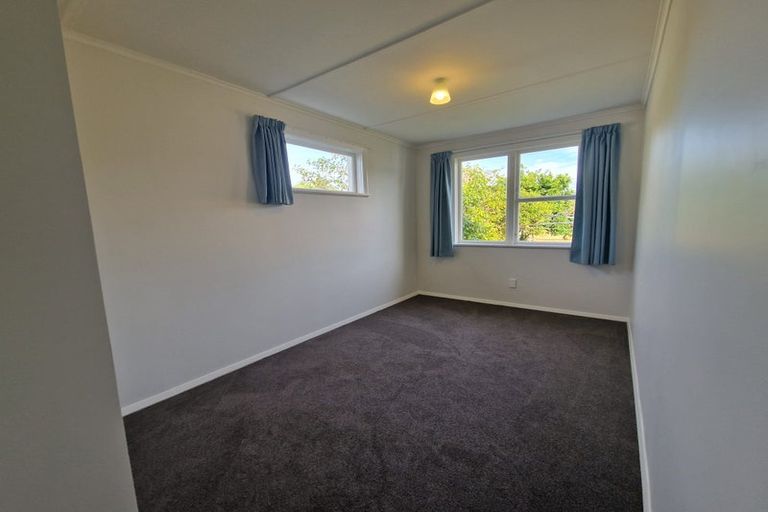 Photo of property in 35 Routley Crescent, Elderslea, Upper Hutt, 5018