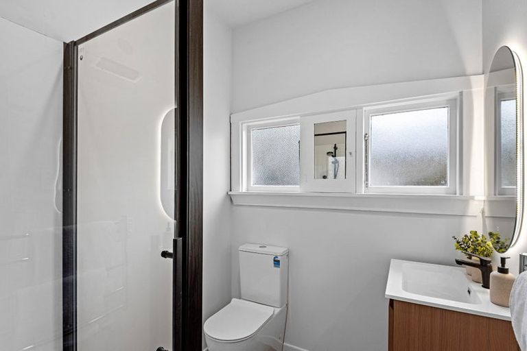 Photo of property in 21 Tilford Street, Woolston, Christchurch, 8062