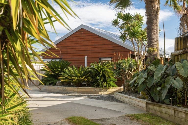Photo of property in 31b Lyn Grove, Papamoa Beach, Papamoa, 3118