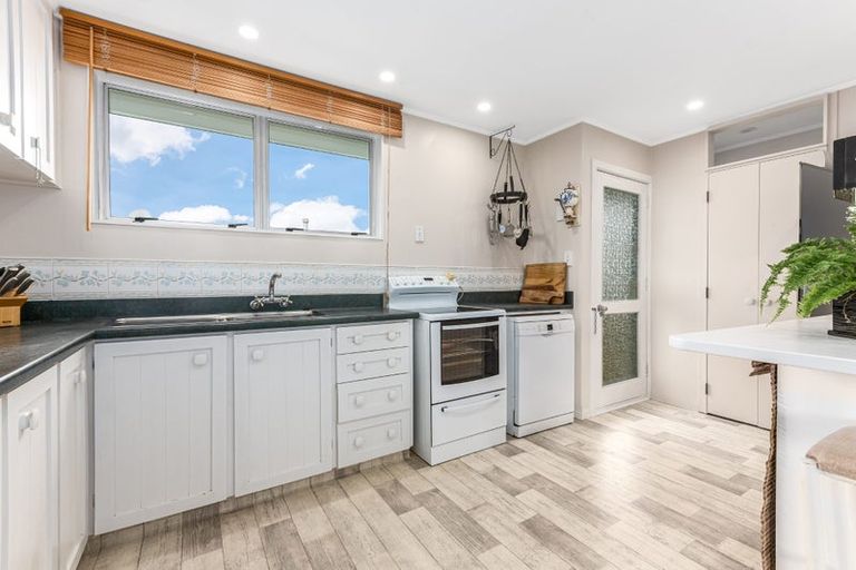 Photo of property in 27 Staithes Drive North, Whitby, Porirua, 5024