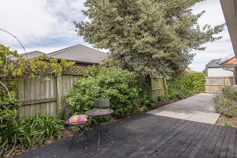 Photo of property in 104 Bassett Street, Burwood, Christchurch, 8083