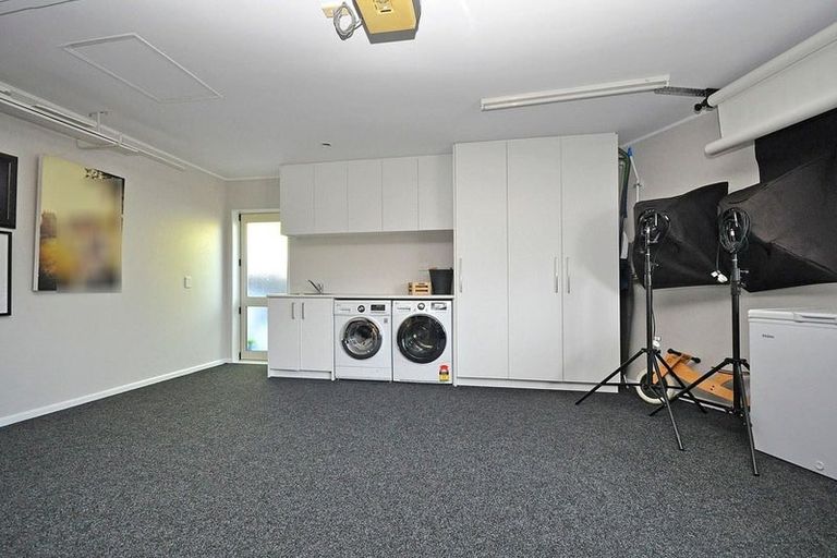 Photo of property in 22a Greta Place, Stanmore Bay, Whangaparaoa, 0932