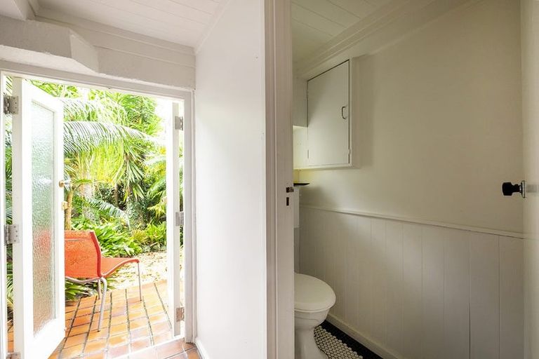 Photo of property in 155 Hinemoa Street, Birkenhead, Auckland, 0626