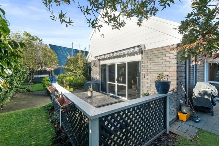 Photo of property in 15 Arkwright Place, Halswell, Christchurch, 8025