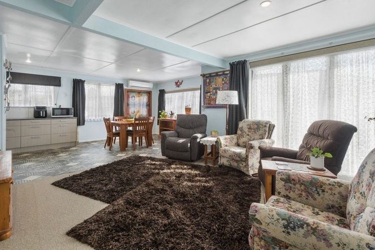 Photo of property in 15 Clive Road, Katikati, 3129