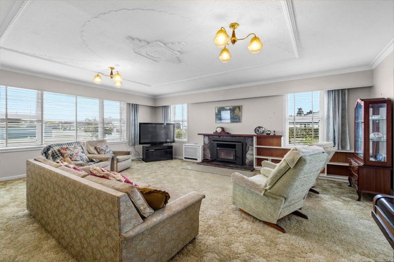 Photo of property in 80 Cameron Street, Ashburton, 7700