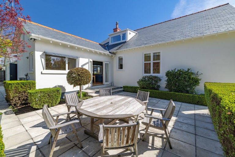 Photo of property in 200 Ilam Road, Ilam, Christchurch, 8041