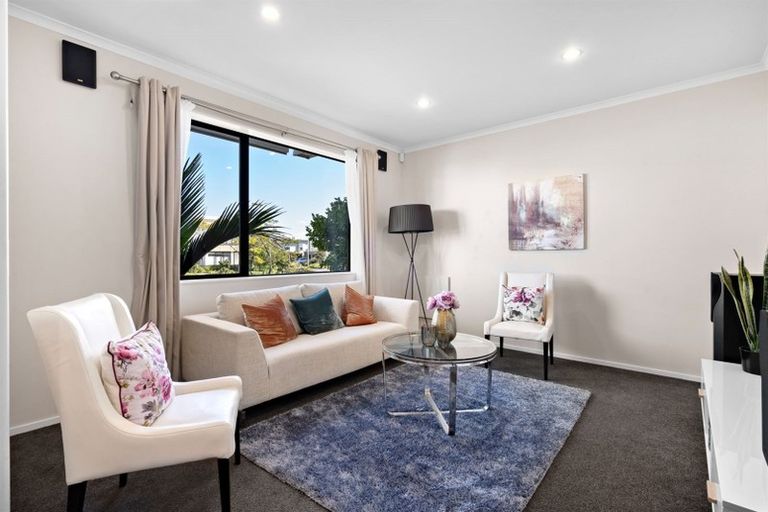 Photo of property in 4 Kotuku Lane, Hobsonville, Auckland, 0616