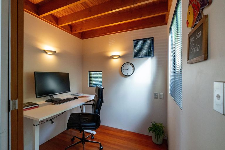 Photo of property in 6 Gannet Point, Rothesay Bay, Auckland, 0630