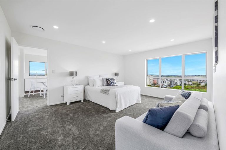 Photo of property in 1 Elevation Street, Flat Bush, Auckland, 2019