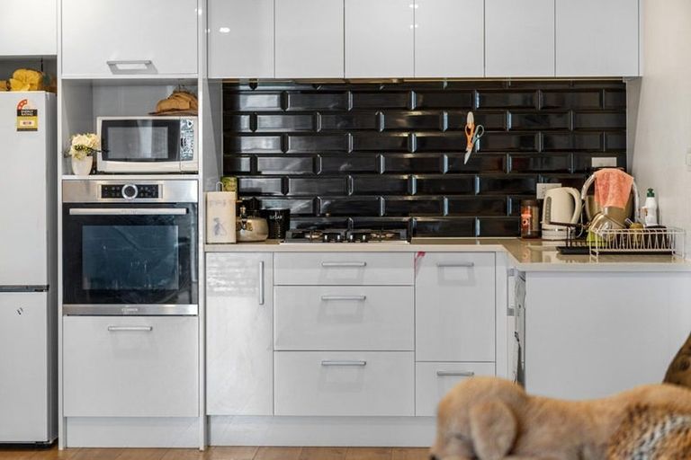 Photo of property in 2/7 Rutherford Street, Chedworth, Hamilton, 3210