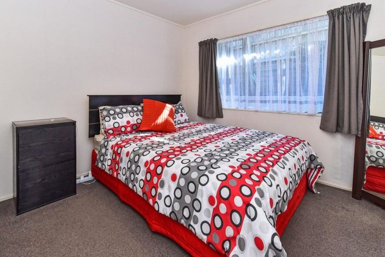 Photo of property in 31 Menen Place, Manurewa, Auckland, 2105