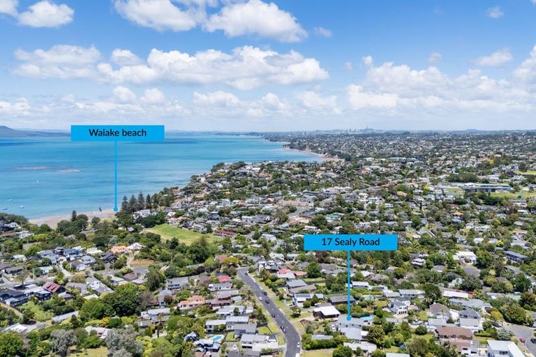 Photo of property in 17 Sealy Road, Torbay, Auckland, 0630
