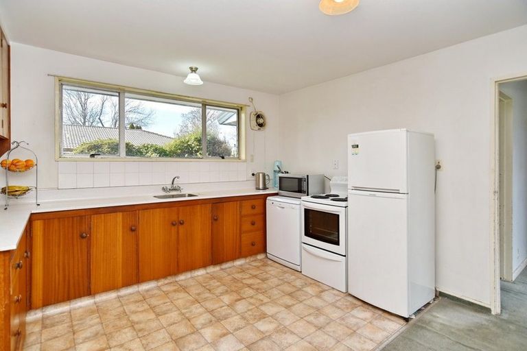 Photo of property in 21 Heaphy Place, Casebrook, Christchurch, 8051