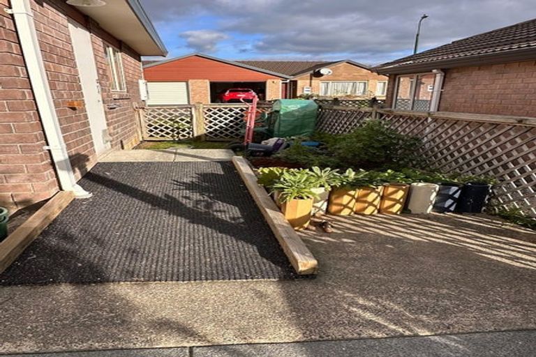 Photo of property in 5 The Boulevard, Red Beach, 0932