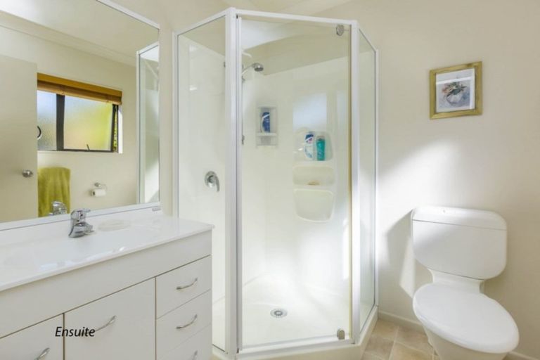 Photo of property in 5 Messines Avenue, Trentham, Upper Hutt, 5018