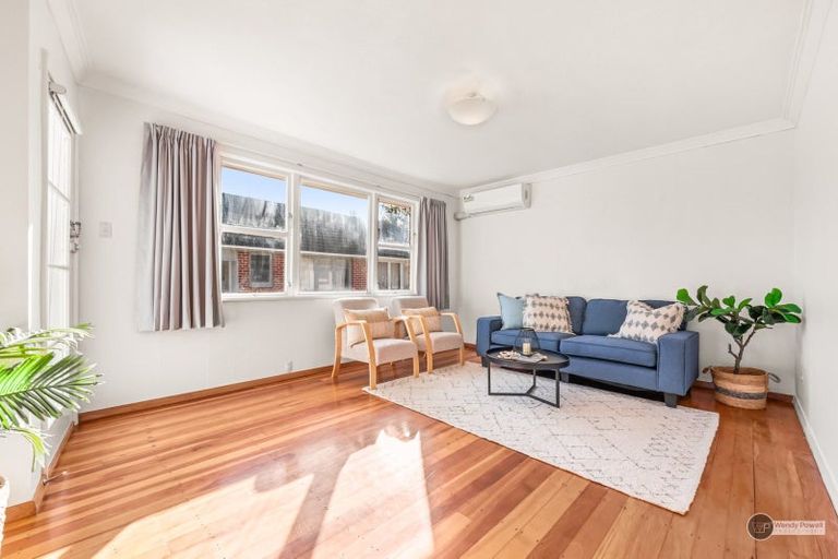 Photo of property in 25 Nile Street, Waterloo, Lower Hutt, 5011