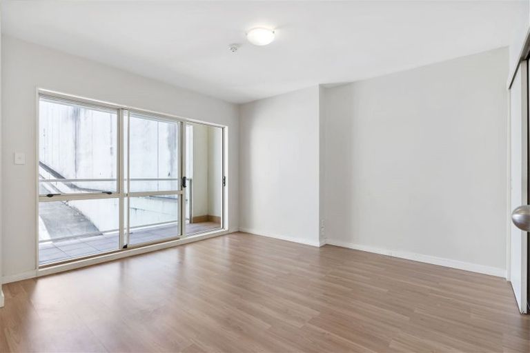 Photo of property in 7/81 Birkenhead Avenue, Birkenhead, Auckland, 0626